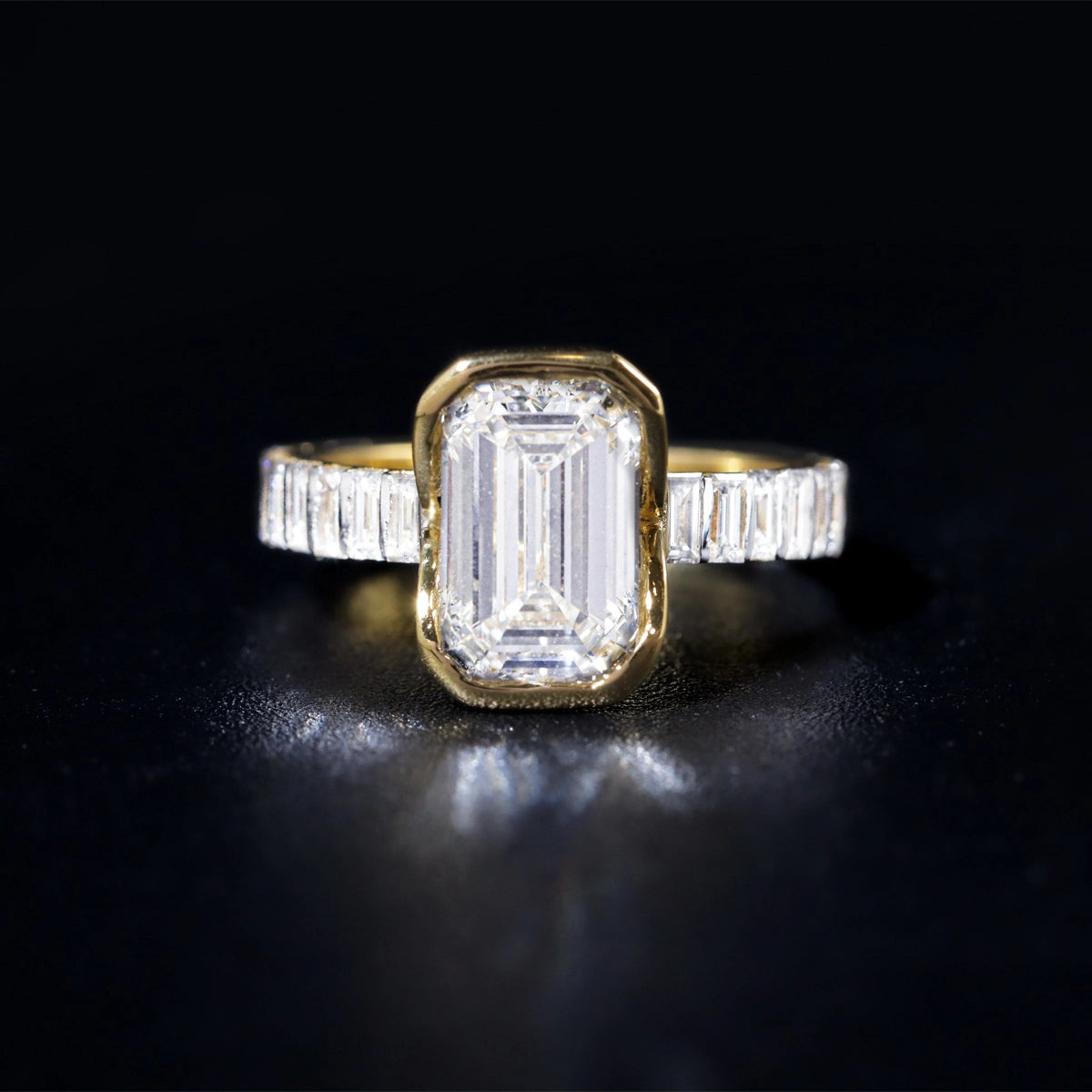 Emerald Half Bezel Ring With Bar Set Baguettes