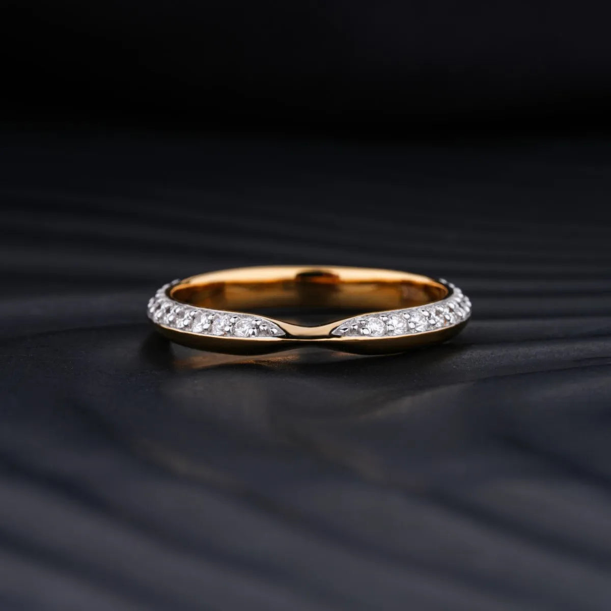 Curved Wedding Band For Round Diamond