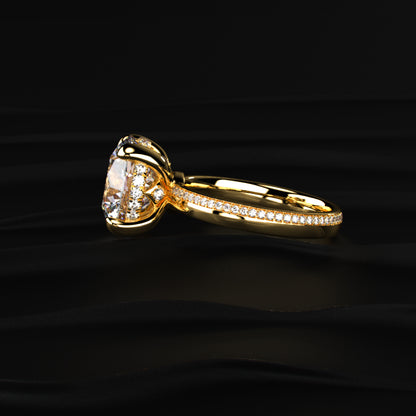 Majestic Round Solitaire Ring