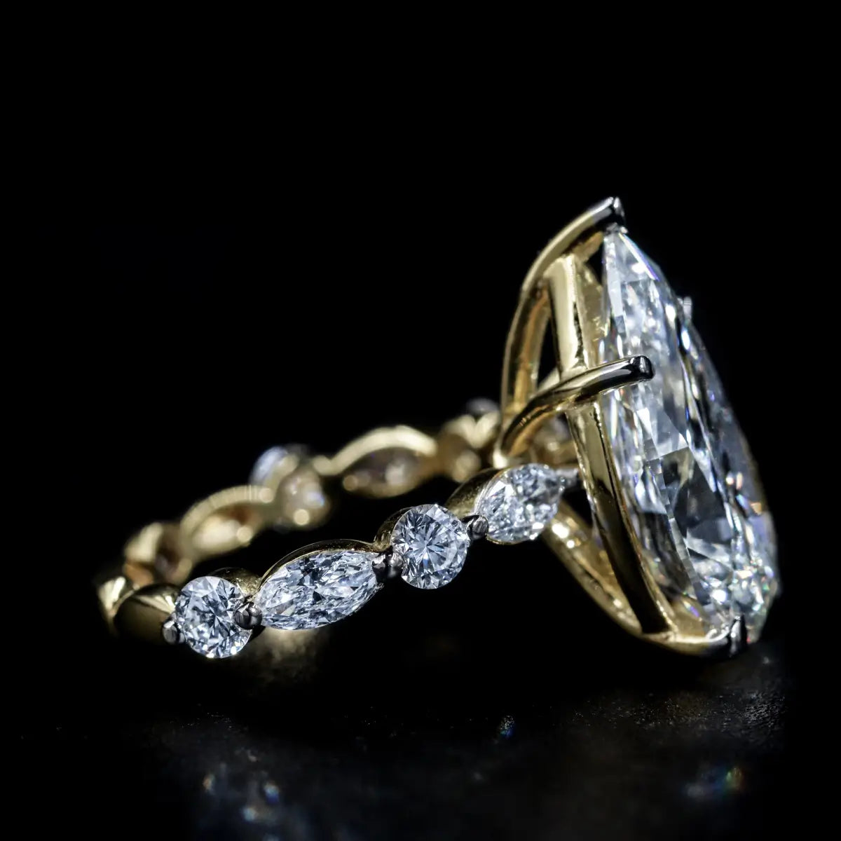 Royal Glow Pear Diamond Ring