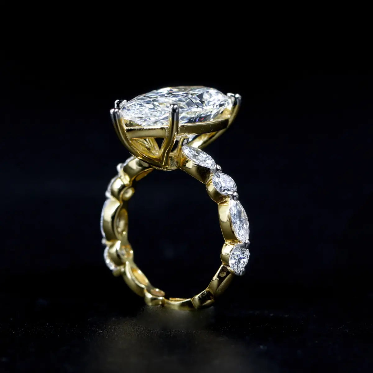 Royal Glow Pear Diamond Ring